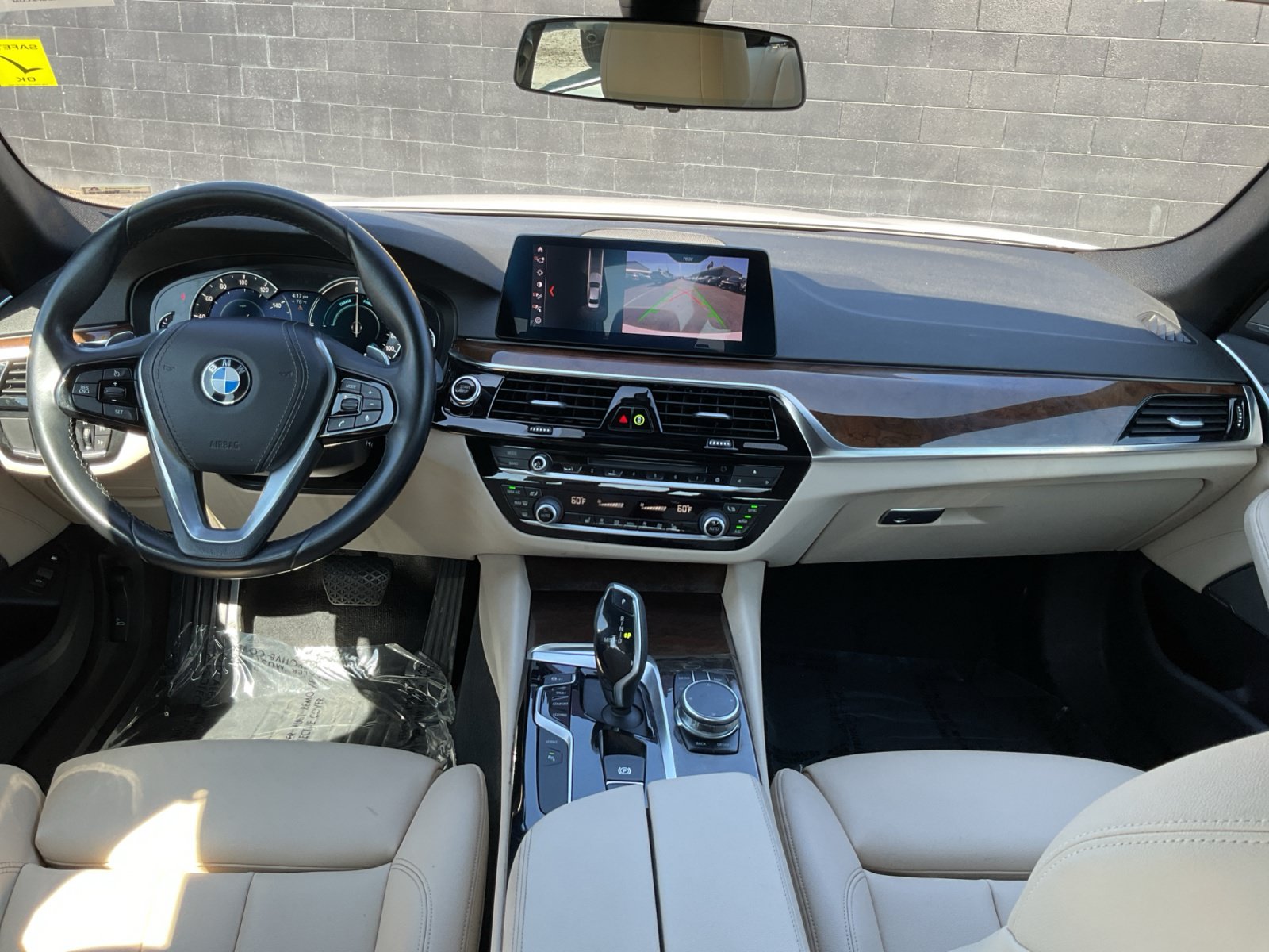 Used 2019 BMW 530e w/ Convenience Package RWD image 13
