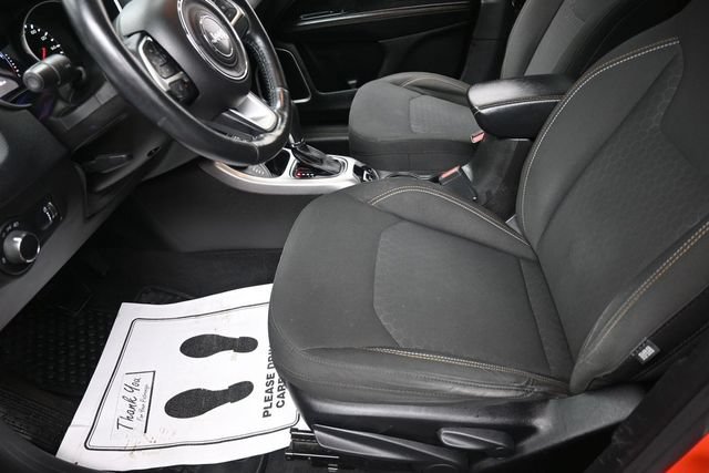 Used 2018 Jeep Compass Sport w/ Cold Weather Group AWD/4WD image 15
