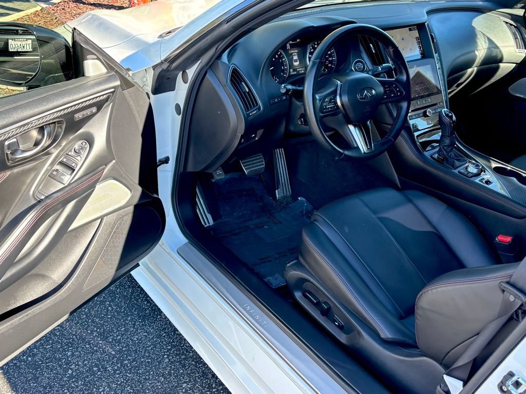 Certified 2022 INFINITI Q60 Red Sport 400 w/ Cargo Package RWD image 13