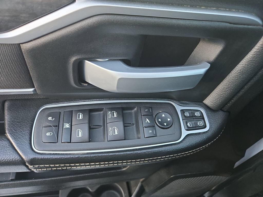 Used 2024 RAM 2500 Big Horn image 23