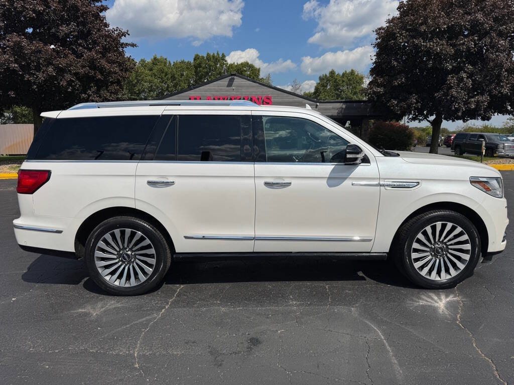 Used 2019 Lincoln Navigator Reserve AWD/4WD image 5