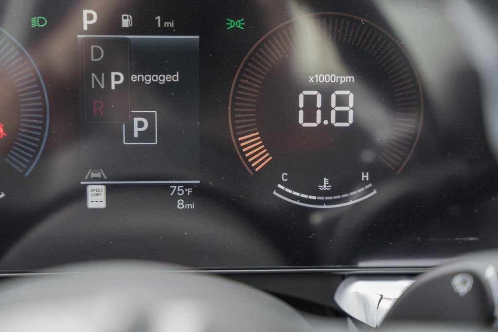 New 2026 Hyundai Sonata SEL FWD image 36
