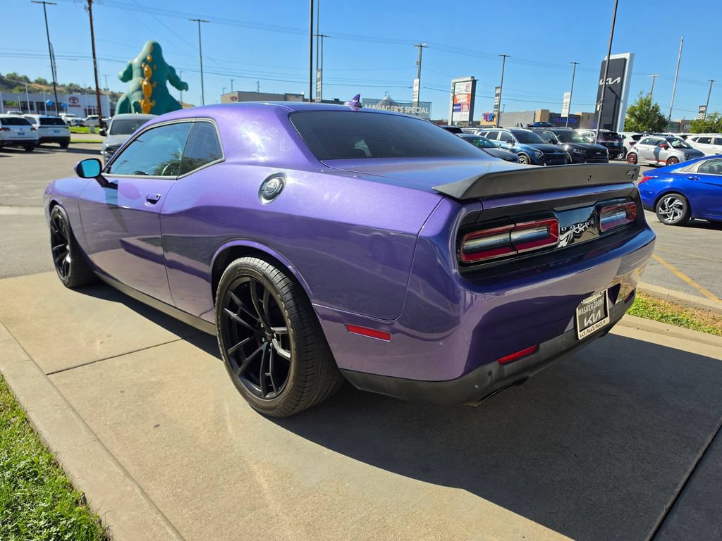Used 2019 Dodge Challenger SRT Hellcat w/ Laguna Leather Package RWD image 7