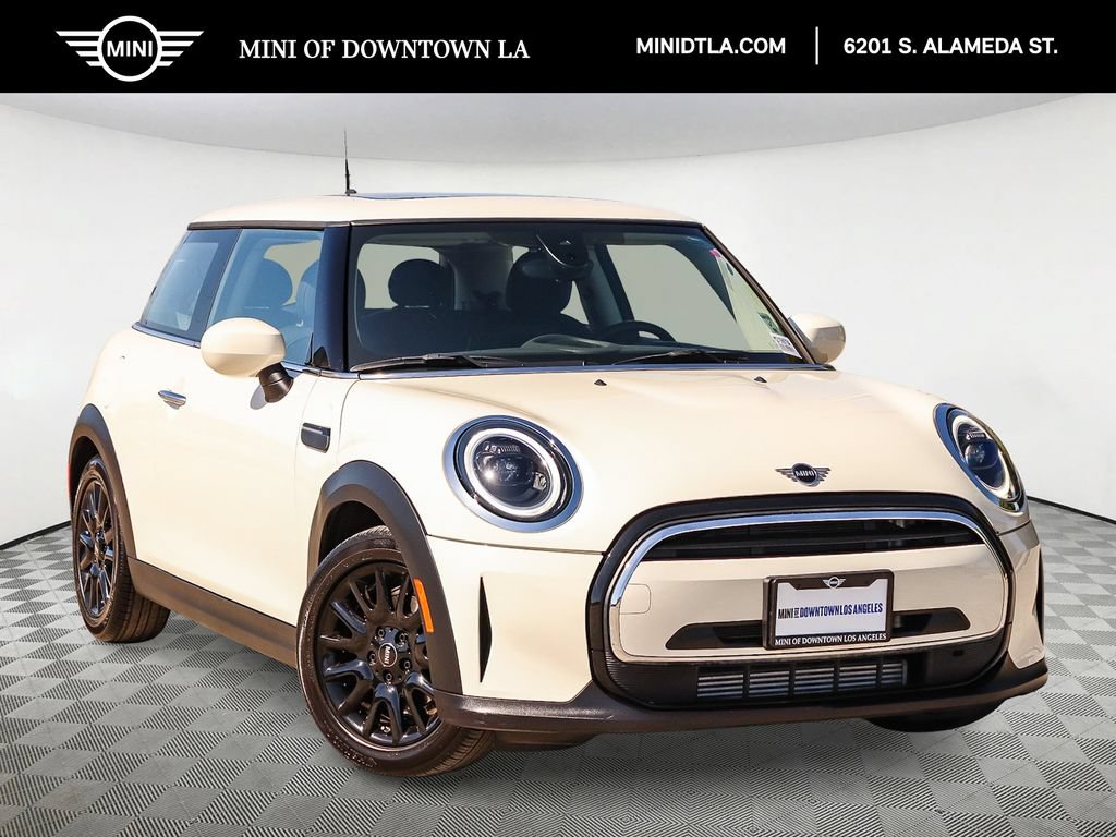 Used 2023 MINI Cooper 2-Door Hardtop FWD image 1