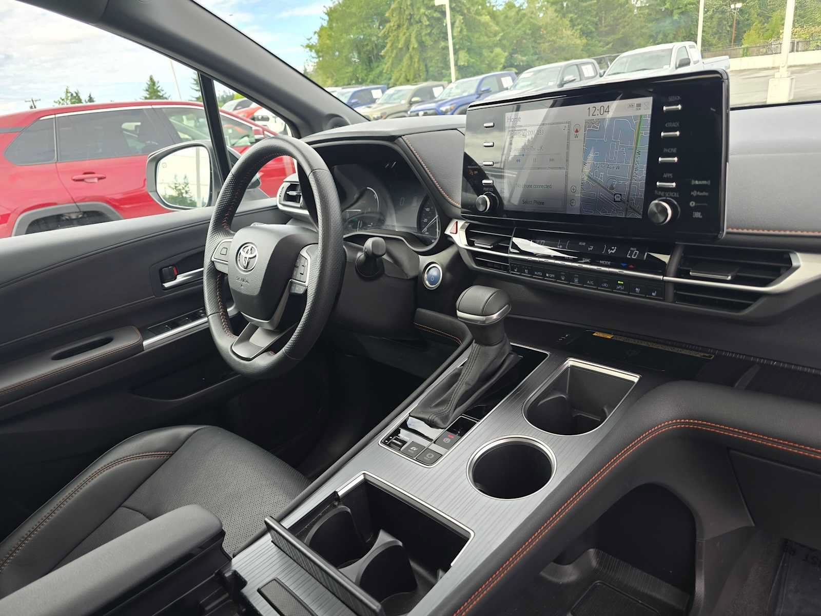 Used 2024 Toyota Sienna XSE w/ XSE Premium Package AWD/4WD image 10