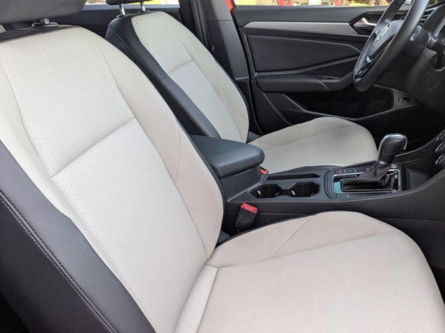 Used 2019 Volkswagen Jetta R-Line FWD image 30