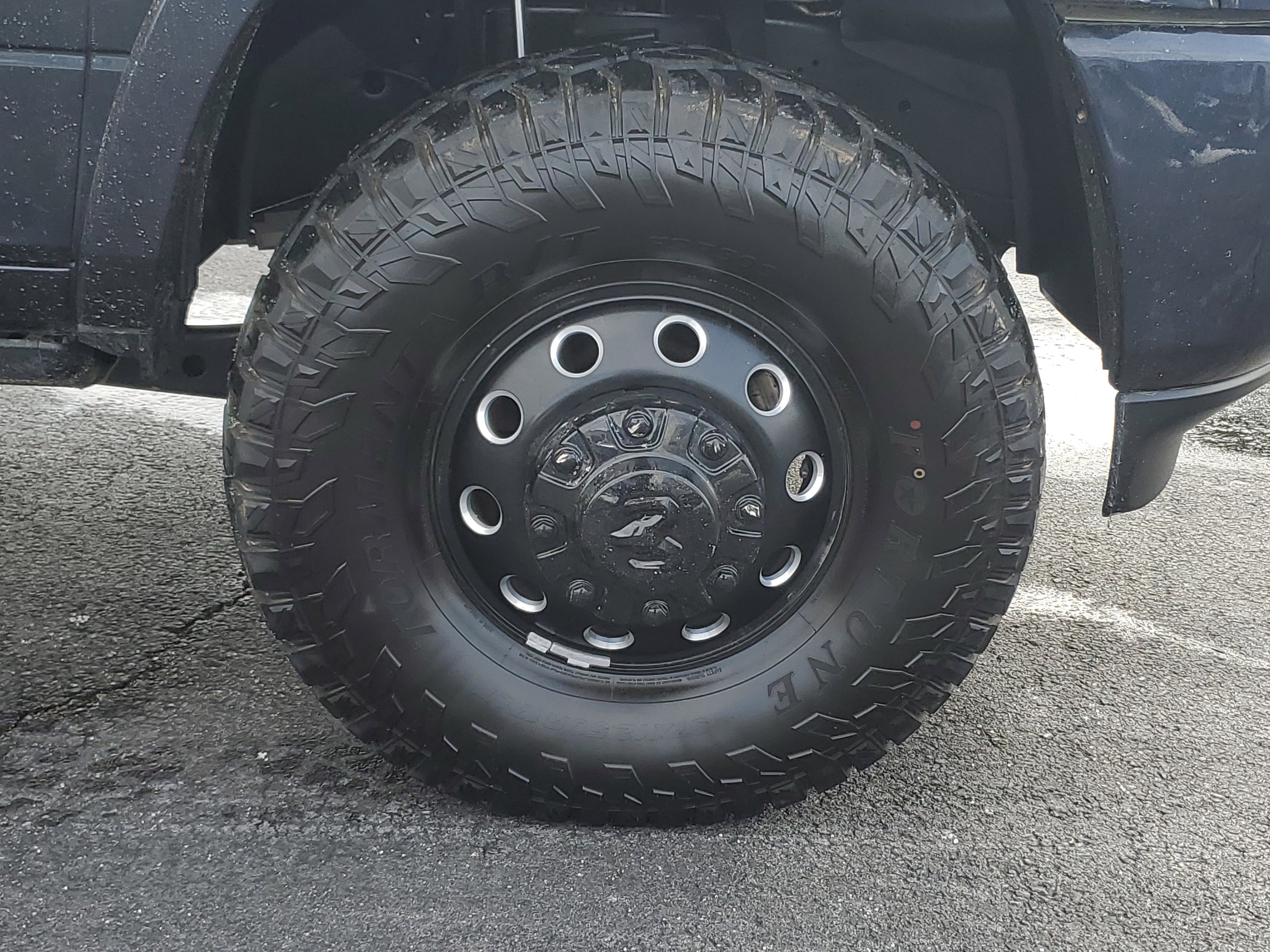 Used 2021 RAM 3500 Limited w/ Night Edition image 5