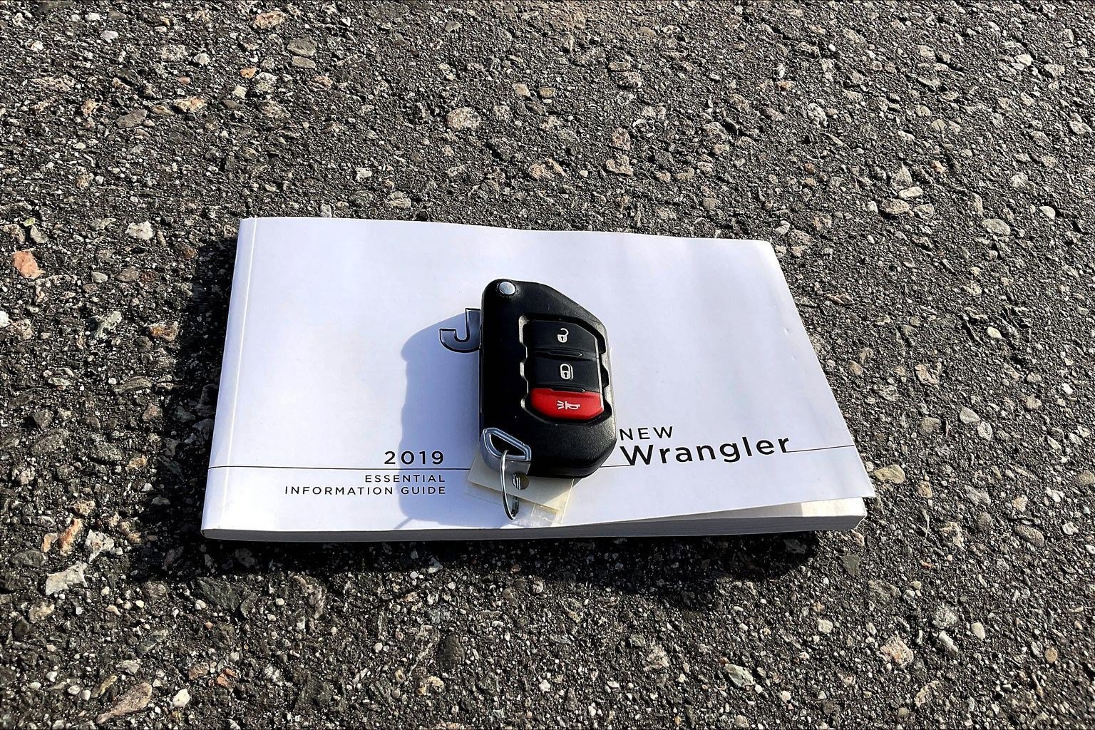 Used 2019 Jeep Wrangler Unlimited Sahara image 10