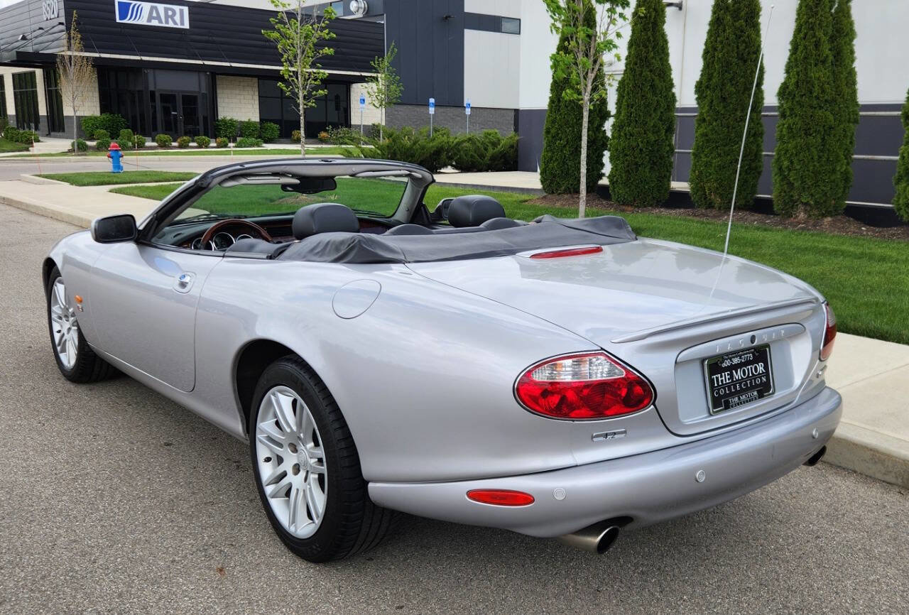 Used 2004 Jaguar XK8 Convertible image 3