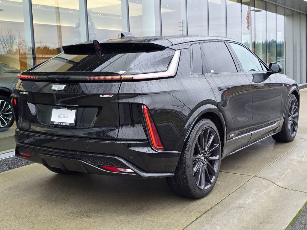 New 2026 Cadillac Lyriq V AWD/4WD image 5