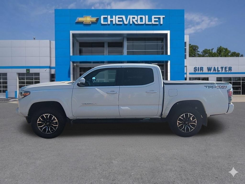 Used 2021 Toyota Tacoma TRD Sport w/ Technology Package AWD/4WD image 2