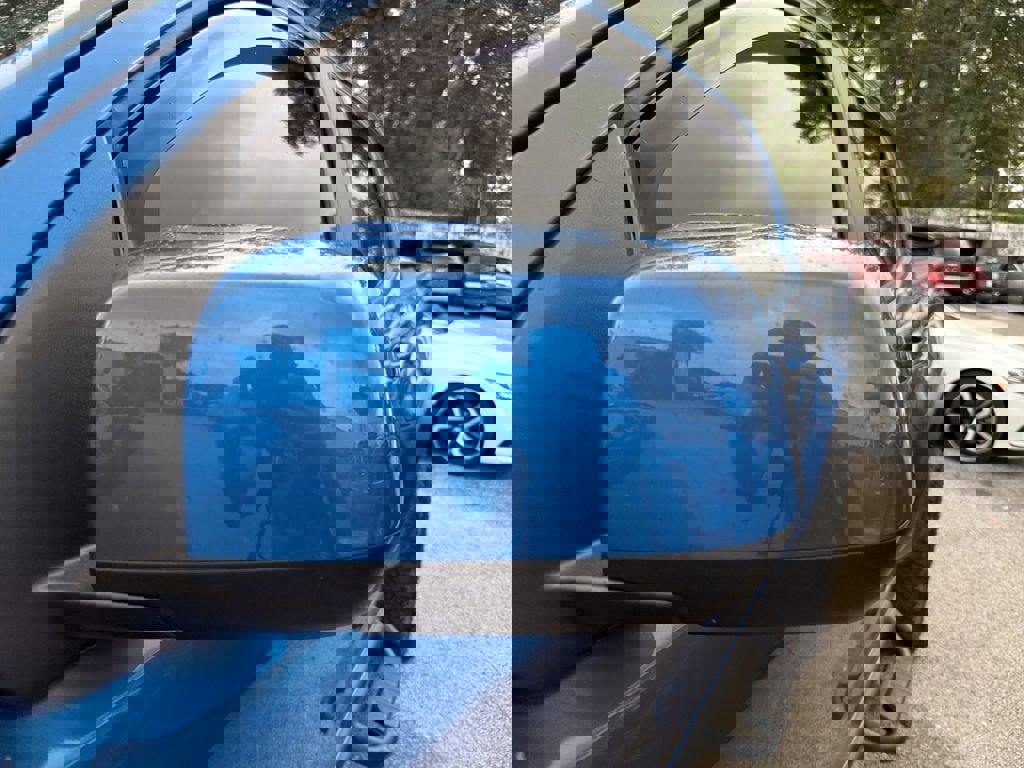 Certified 2022 Chevrolet Colorado ZR2 w/ ZR2 Dusk Special Edition image 6