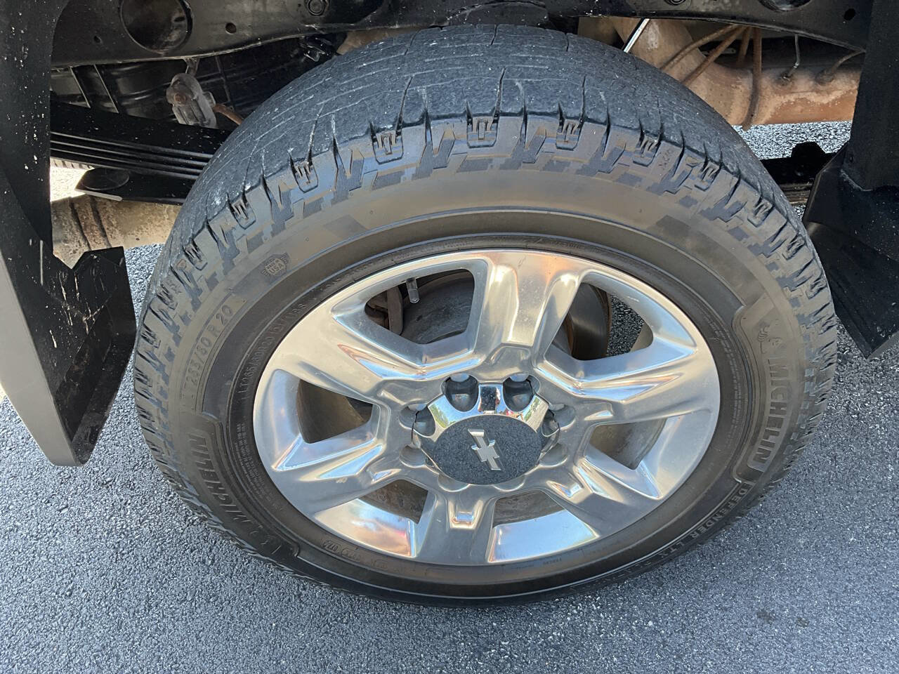Used 2019 Chevrolet Silverado 2500 LTZ w/ Duramax Plus Package AWD/4WD image 17