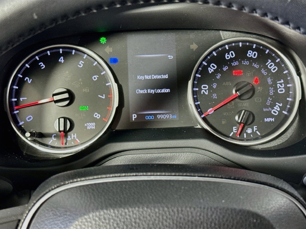 Used 2019 Toyota RAV4 XLE Premium w/ Cold Weather Package AWD/4WD image 21