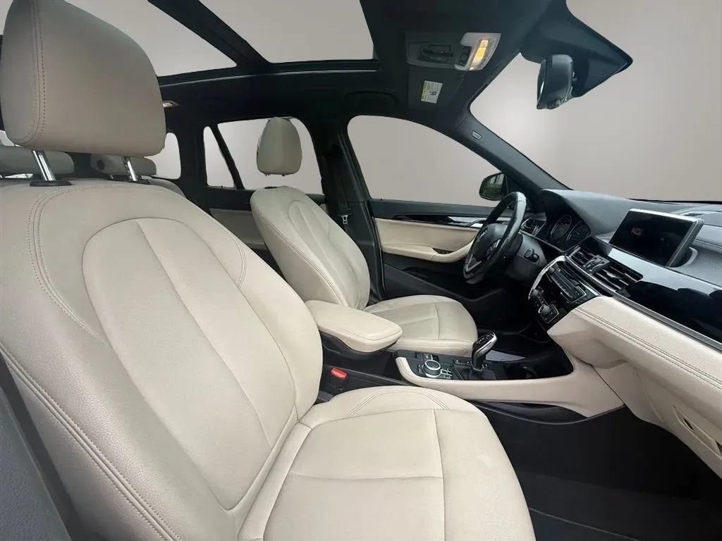 Used 2021 BMW X1 xDrive28i w/ Premium Package AWD/4WD image 25