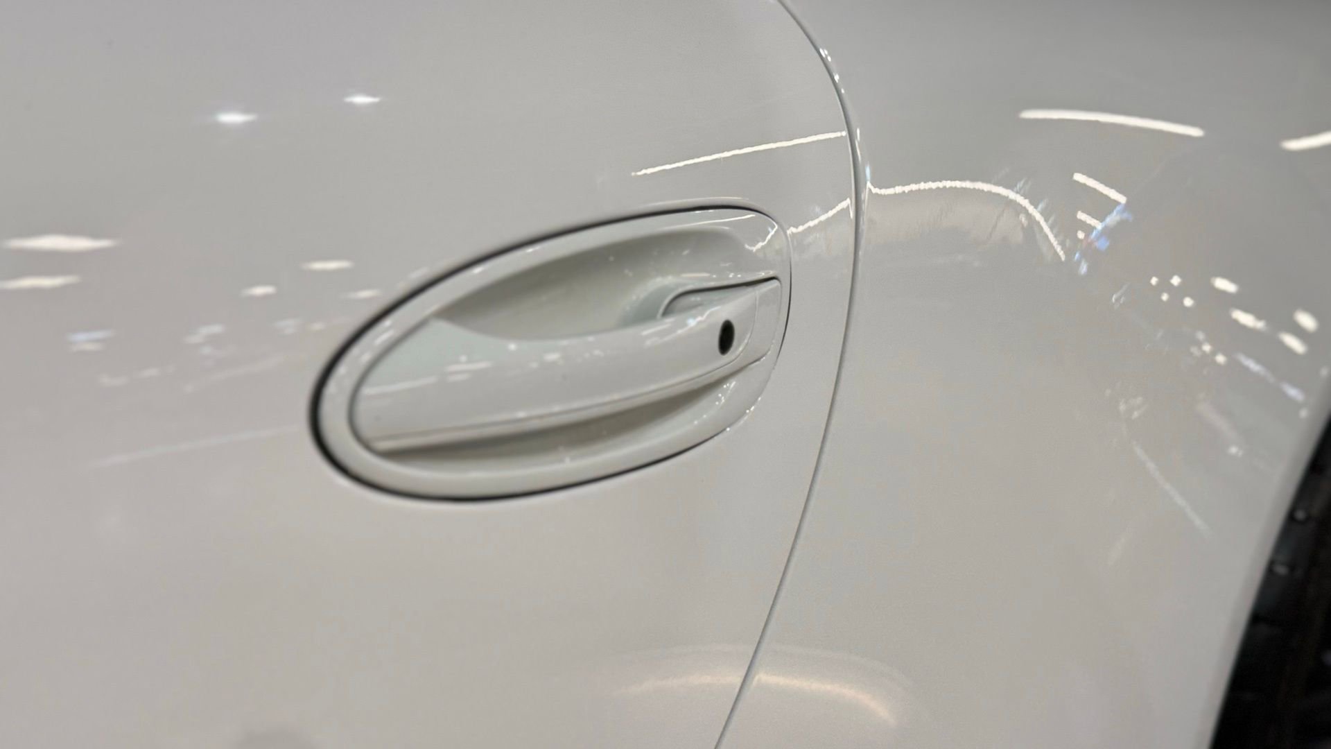 Used 2014 Porsche 911 Carrera 4S image 17