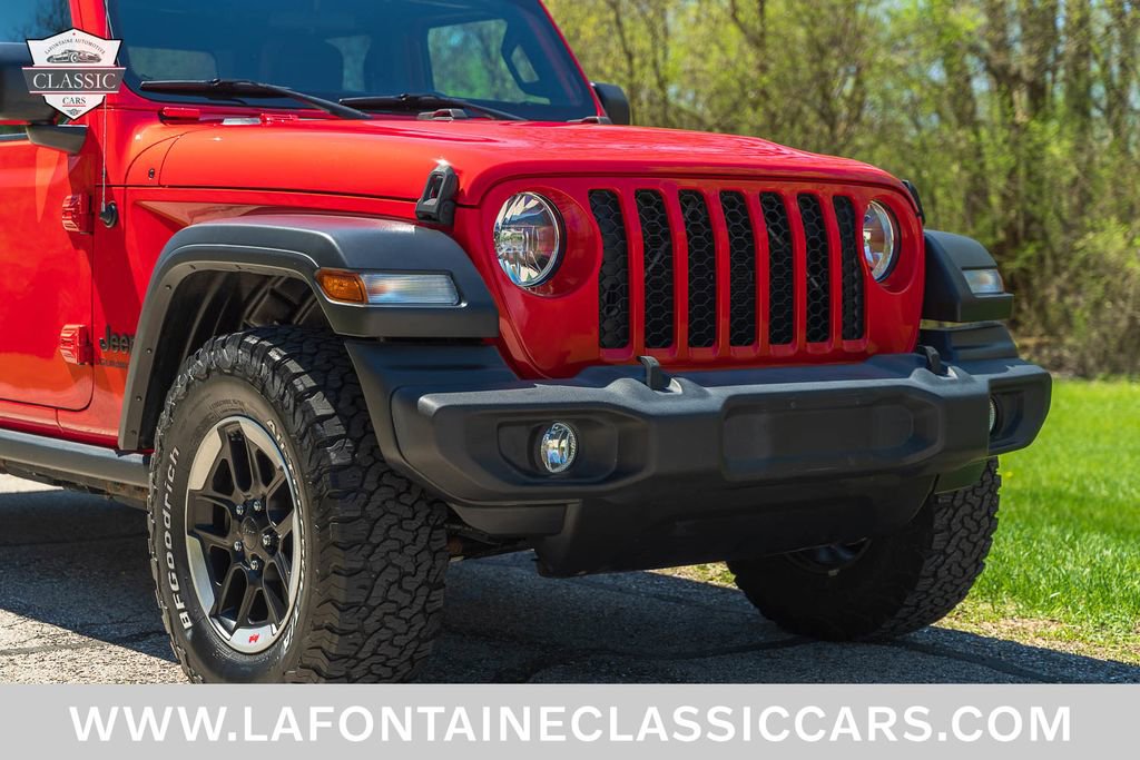 Used 2020 Jeep Gladiator Sport w/ Technology Group AWD/4WD image 10