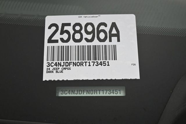 Used 2024 Jeep Compass Latitude AWD/4WD image 40