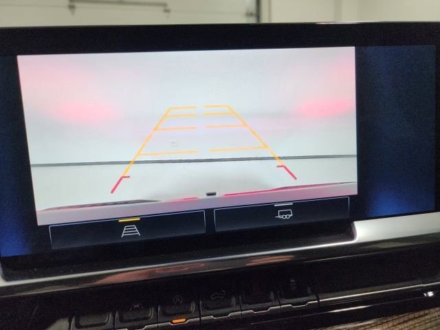 Used 2022 Chevrolet Silverado 1500 LT image 5