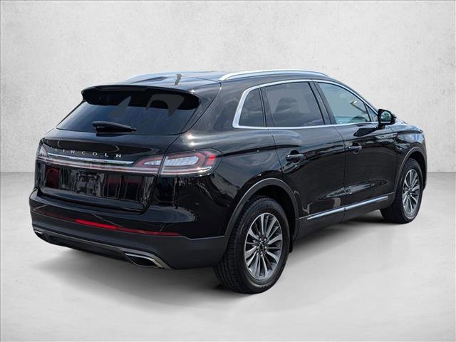 Used 2022 Lincoln Nautilus FWD w/ Premium Package image 5