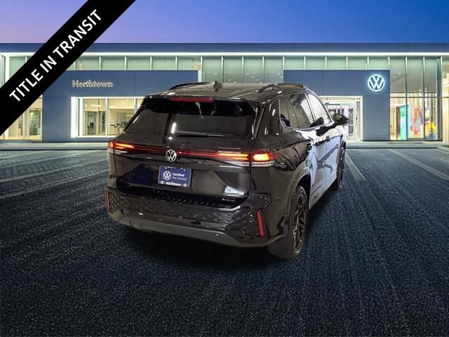Used 2025 Volkswagen Tiguan SE R-Line AWD/4WD image 25