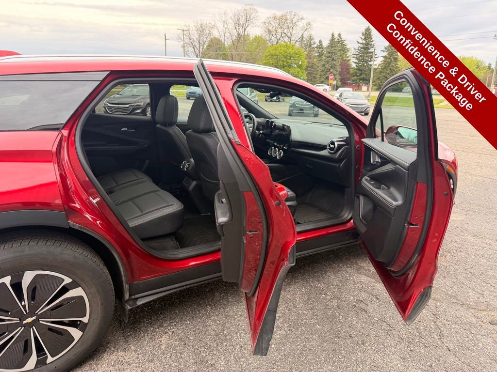 Used 2024 Chevrolet Blazer EV LT AWD/4WD image 30