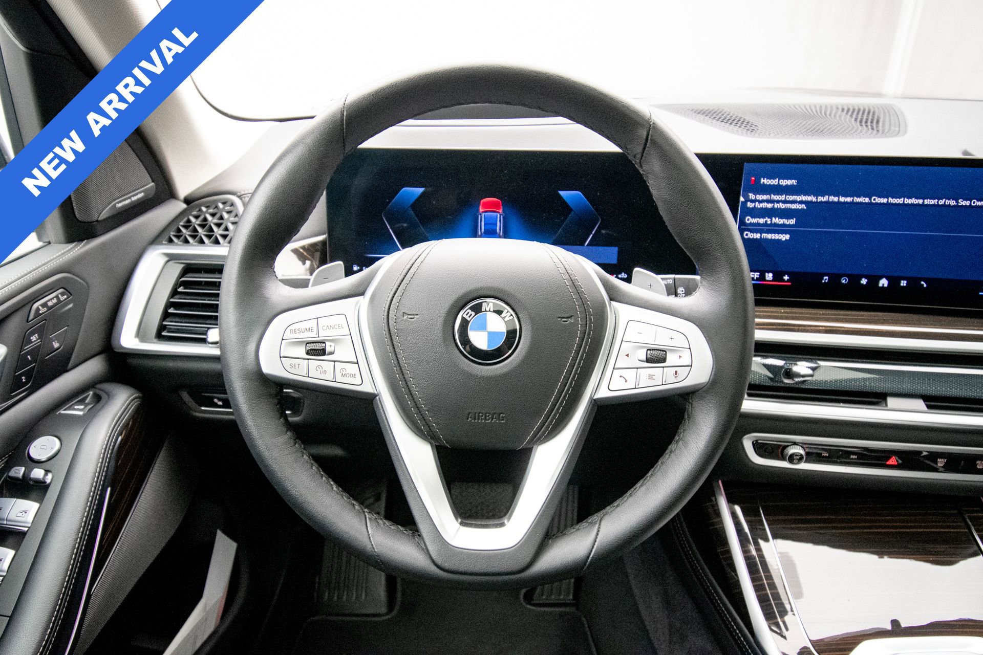 Used 2026 BMW X7 xDrive40i w/ Premium Package AWD/4WD image 11