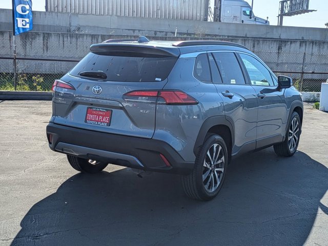 Used 2023 Toyota Corolla Cross XLE image 8