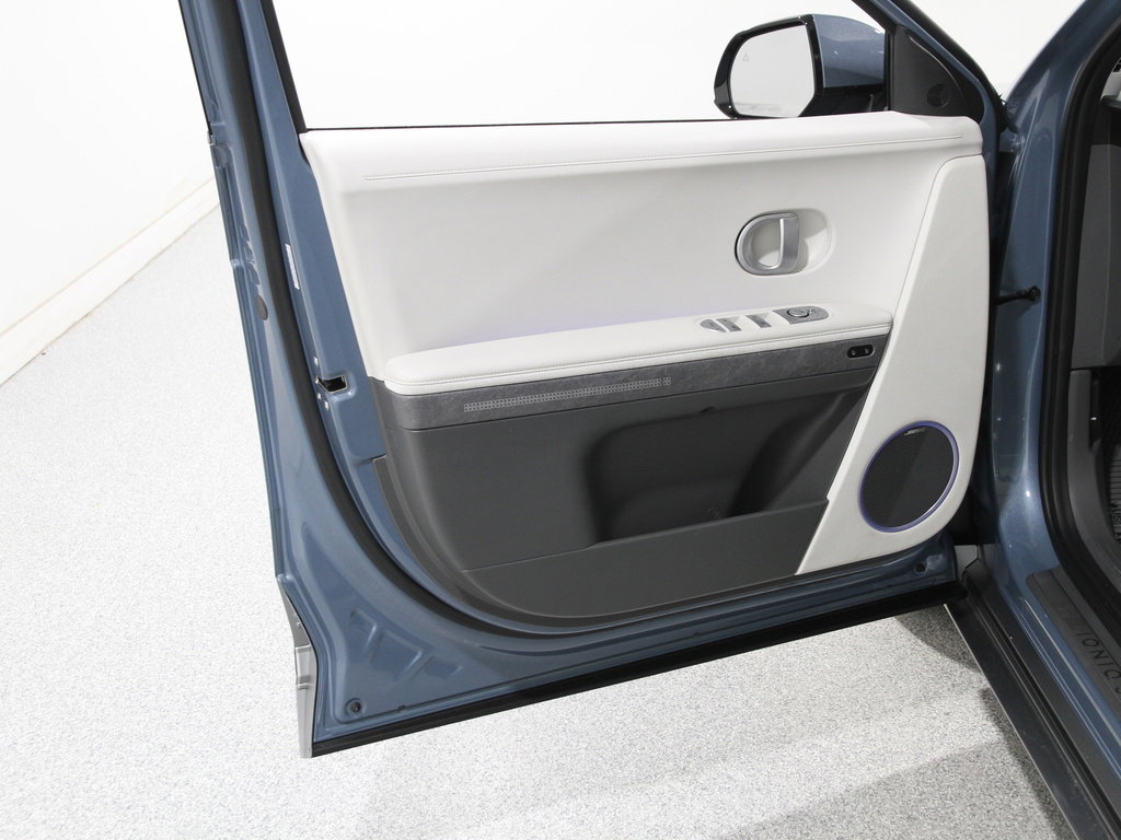 Certified 2024 Hyundai Ioniq 5 Limited image 4