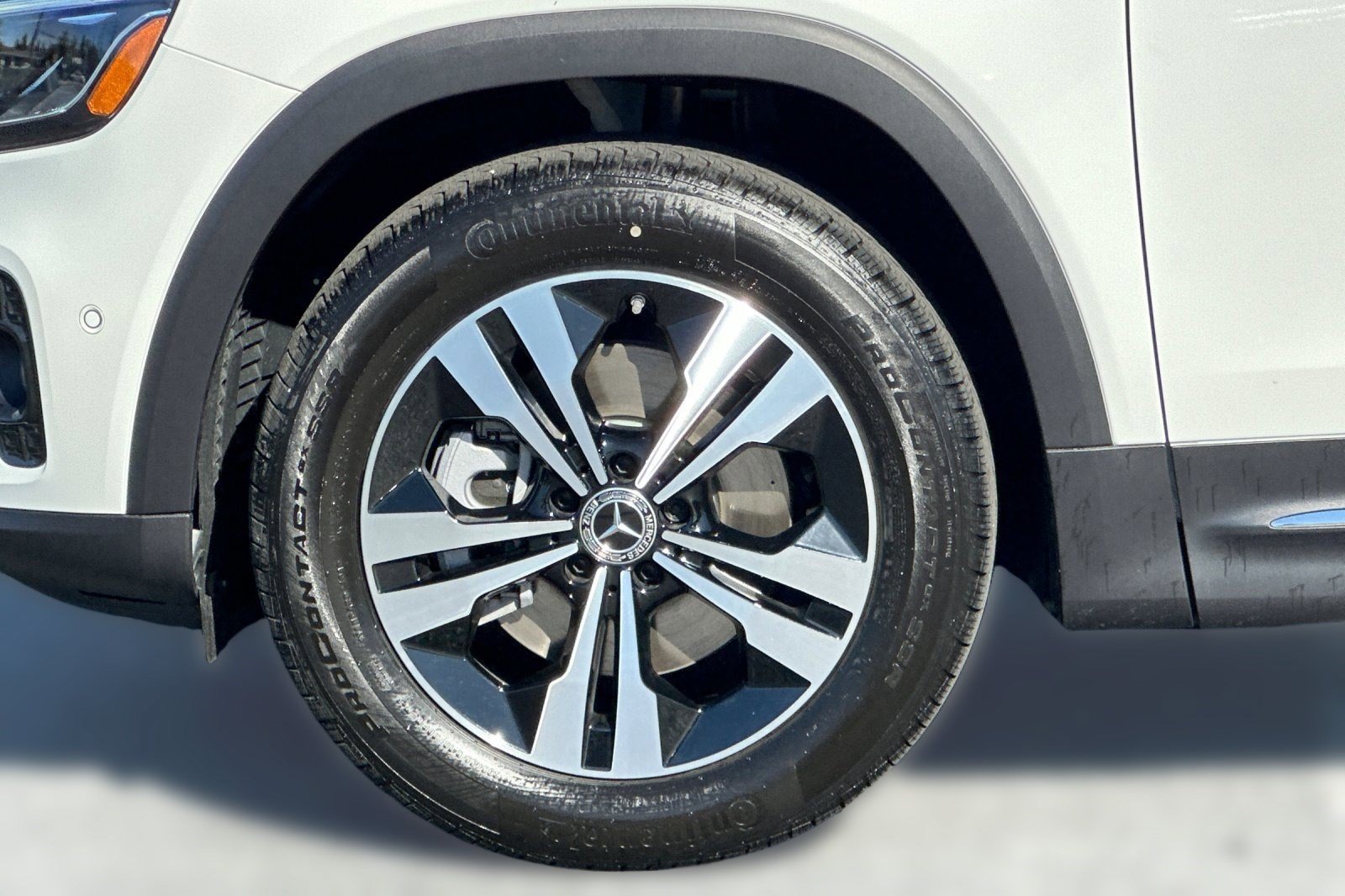 New 2025 Mercedes-Benz GLB 250 image 12