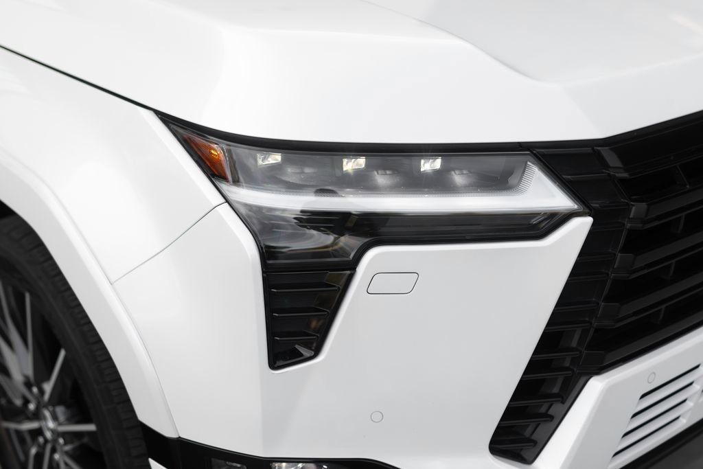 Used 2024 Lexus GX 550 w/ Accessory Package (31) image 11