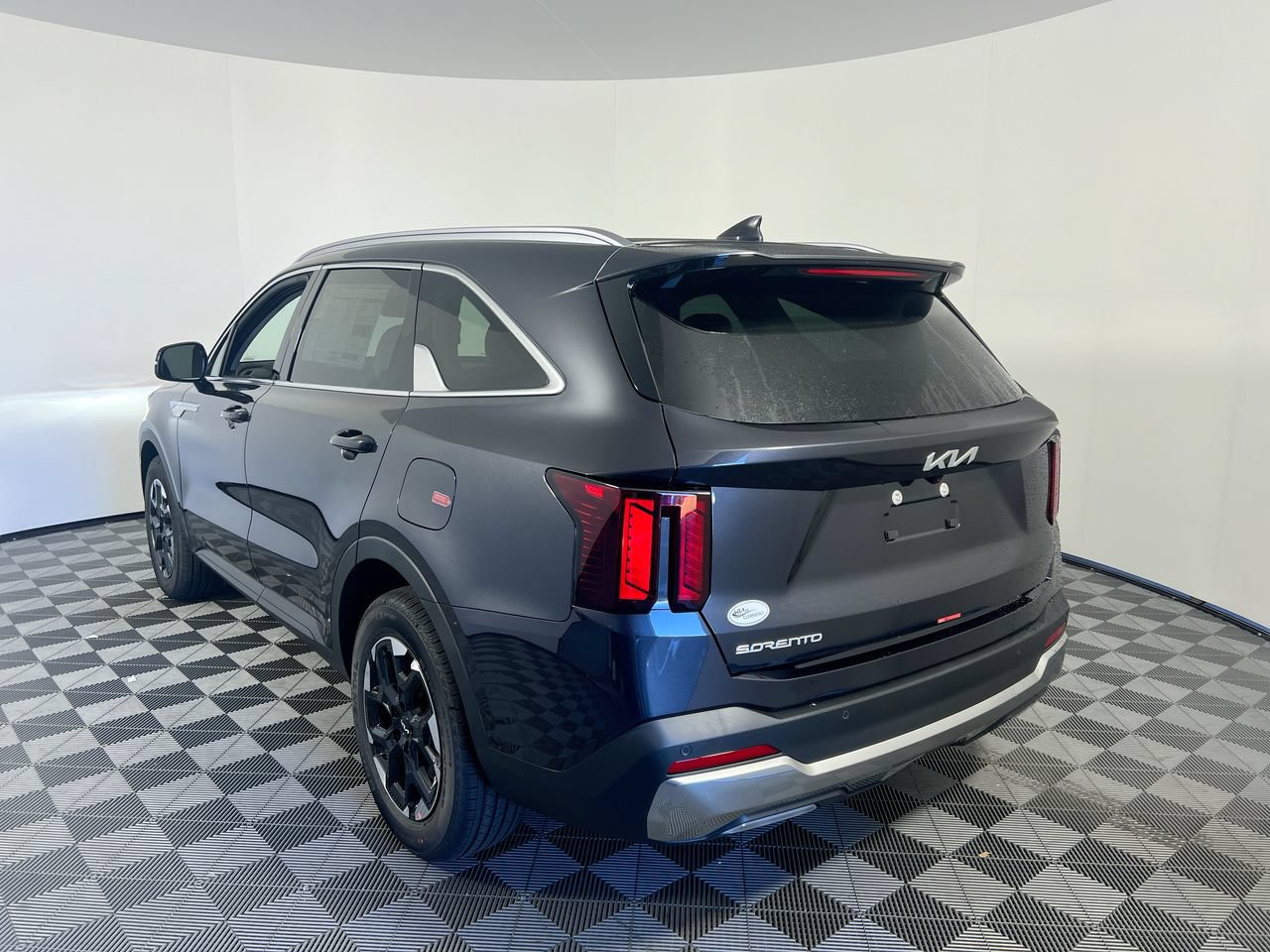 New 2026 Kia Sorento S FWD image 6