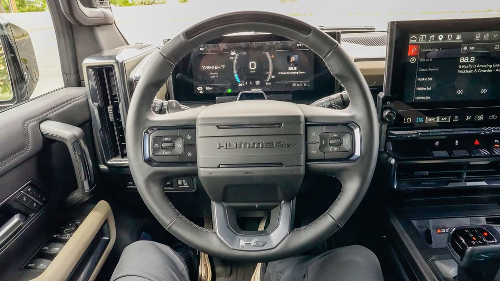 Used 2026 GMC Hummer EV SUV w/ LPO, Dark Essentials Package AWD/4WD image 20