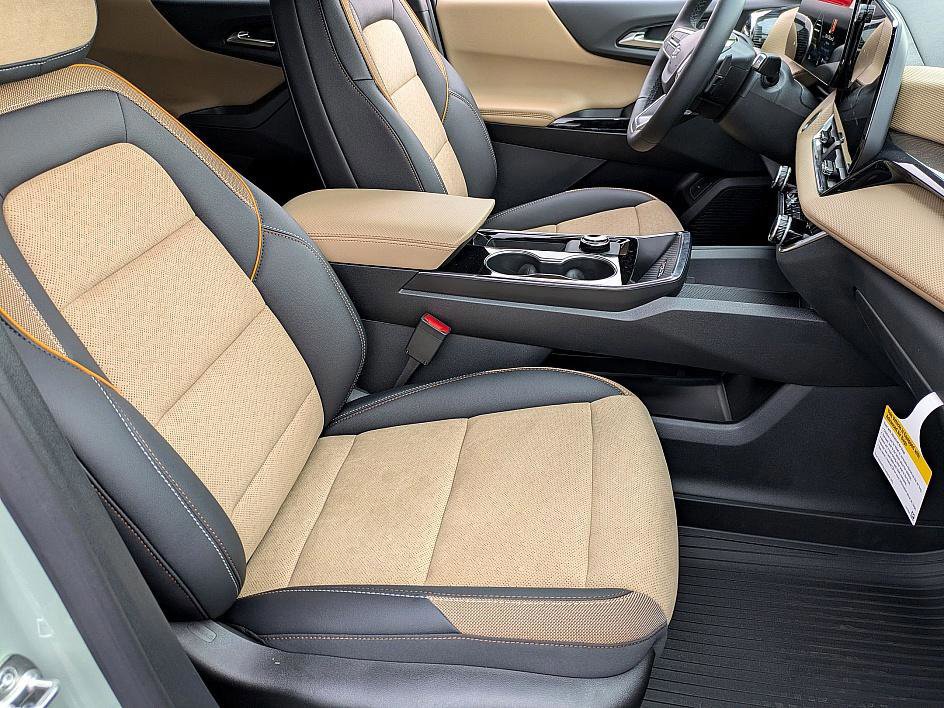 New 2026 Chevrolet Equinox ACTIV w/ Convenience Package III image 34