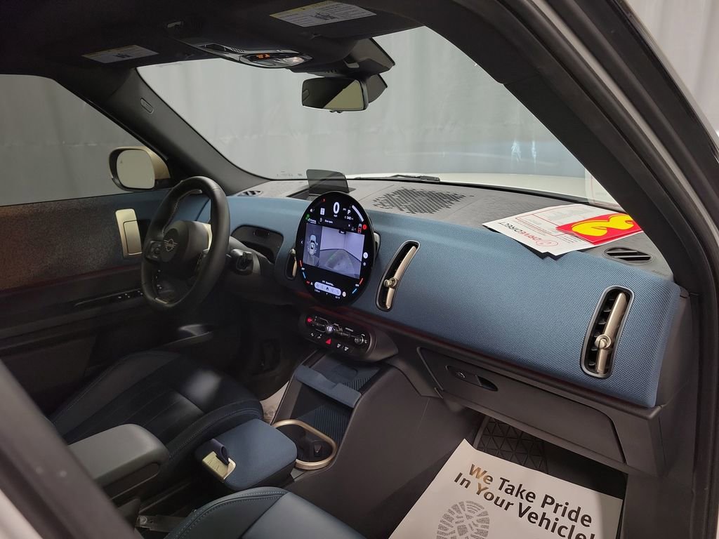 Used 2025 MINI Cooper Countryman S w/ Comfort Package Max image 26