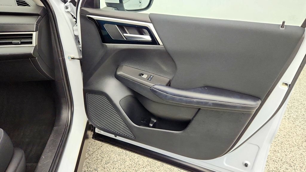 Used 2022 Mitsubishi Outlander ES AWD/4WD image 25