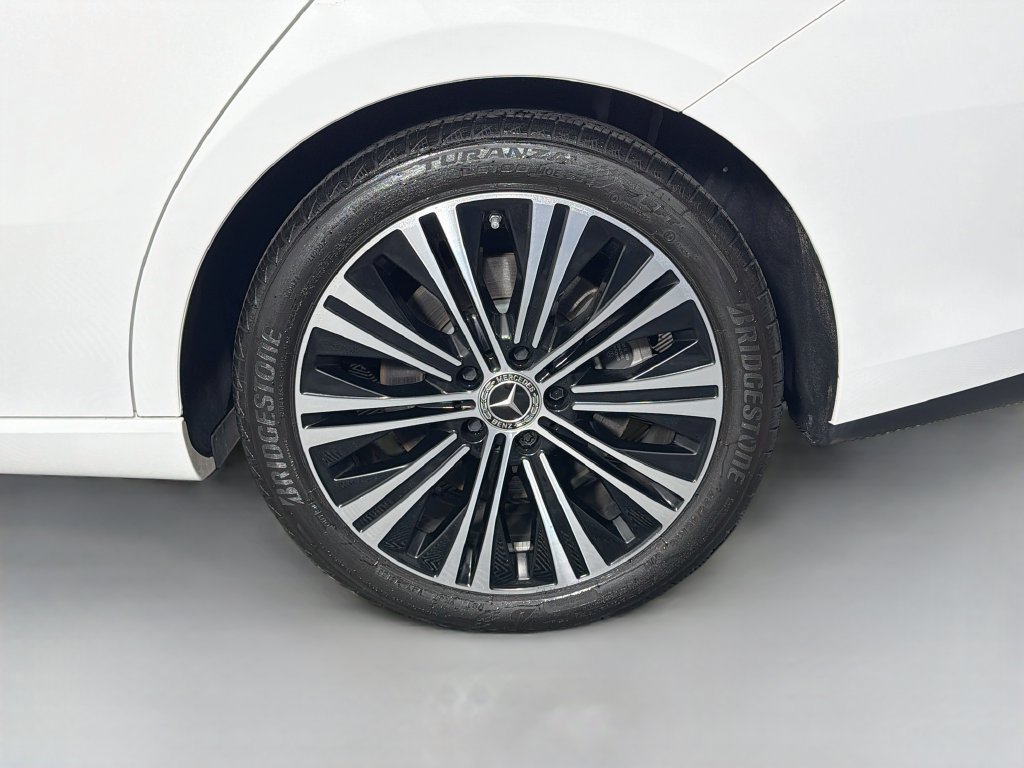 Used 2023 Mercedes-Benz CLA 250 4MATIC w/ Premium Package image 30