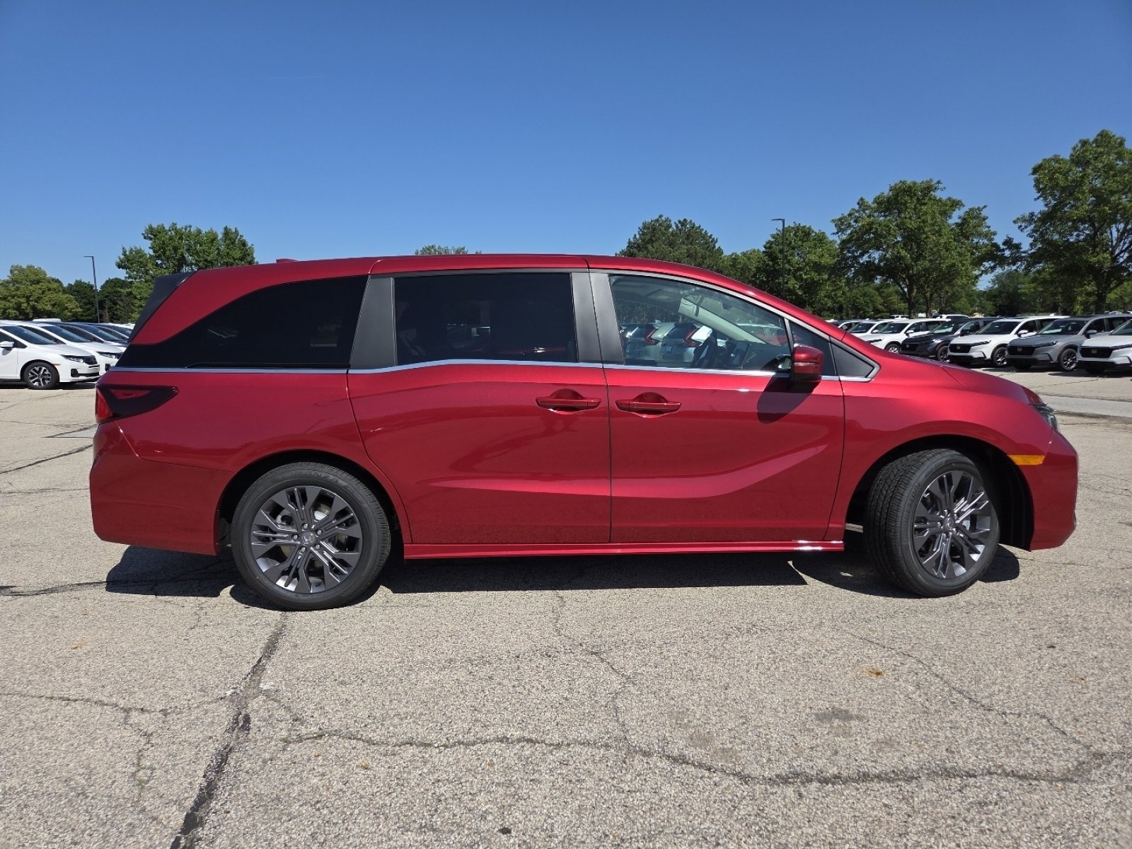 New 2026 Honda Odyssey Touring image 24