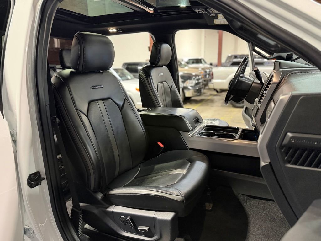 Used 2020 Ford F350 Platinum image 31