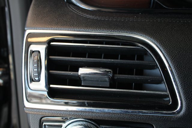 Used 2019 Lincoln Navigator Select image 8