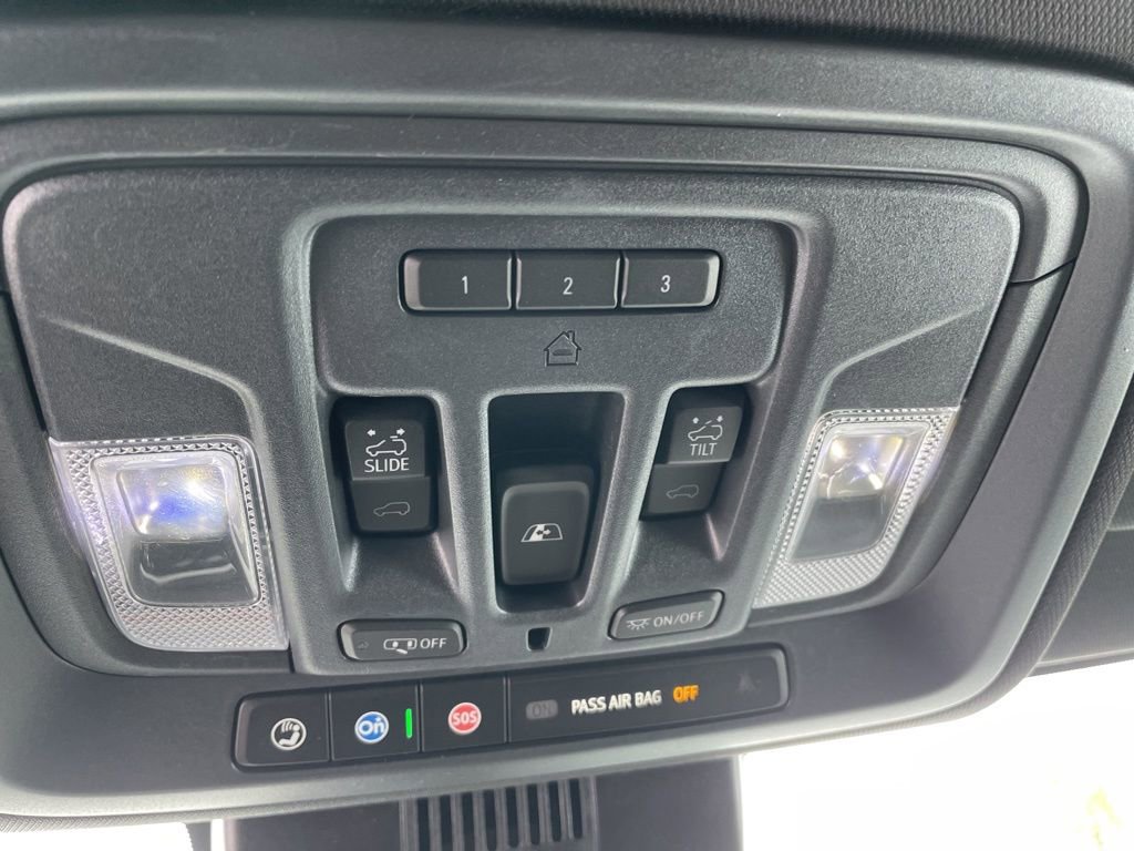 Used 2025 GMC Sierra 1500 AT4 w/ AT4 Premium Package image 24