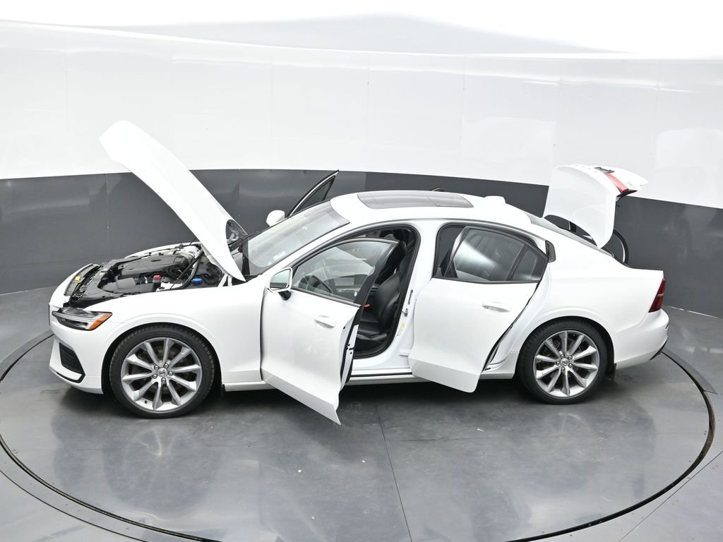 Used 2020 Volvo S60 T6 Momentum w/ Protection Package Premier image 38
