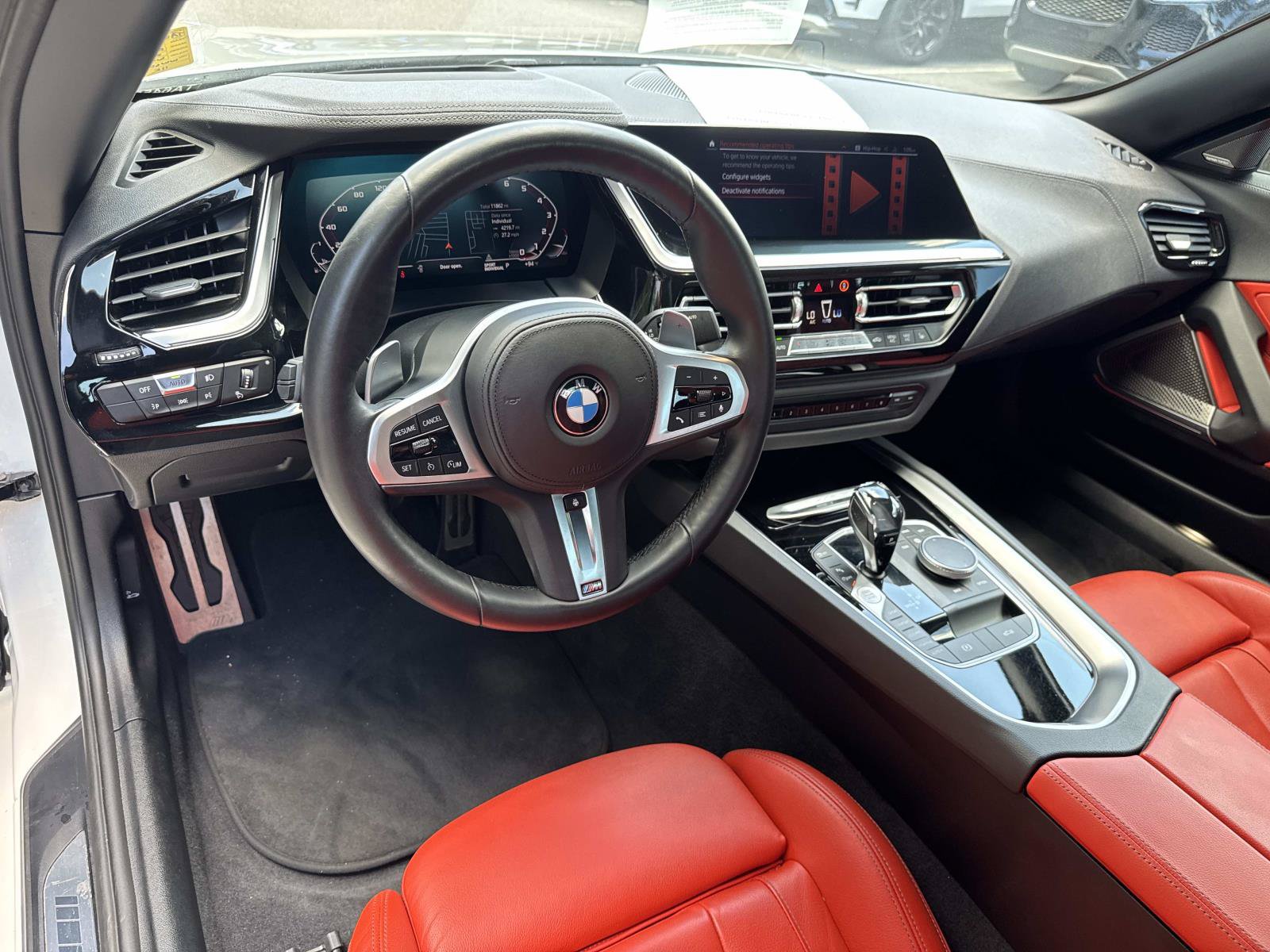 Used 2020 BMW Z4 M40i w/ Executive Package RWD image 15