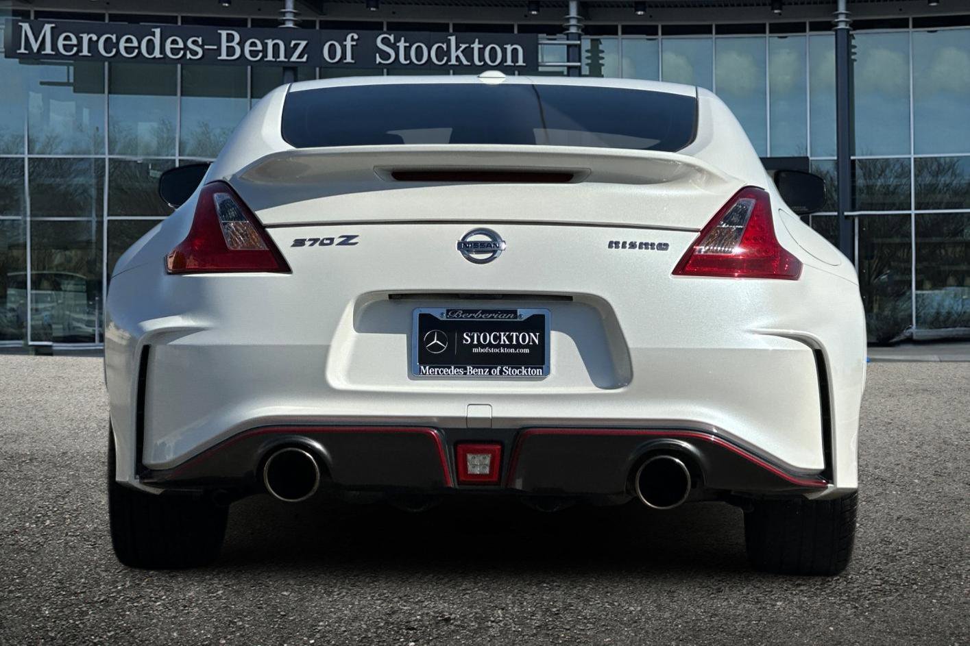 Used 2016 Nissan 370Z NISMO image 5
