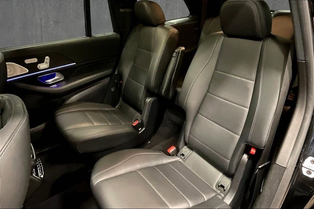 Used 2022 Mercedes-Benz GLS 450 4MATIC image 22