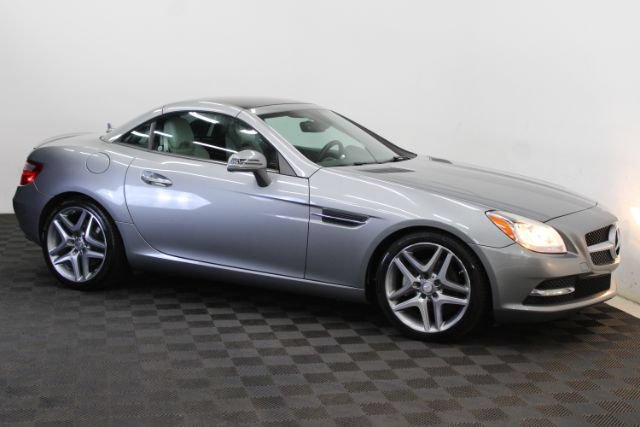Used 2014 Mercedes-Benz SLK 250 image 3