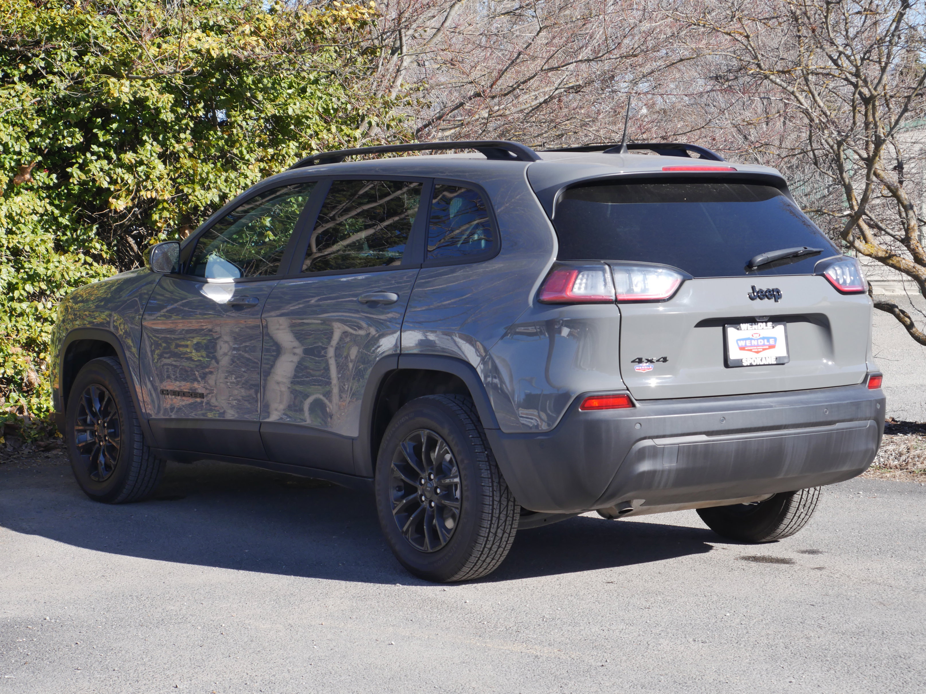 Used 2023 Jeep Cherokee Altitude Lux image 20