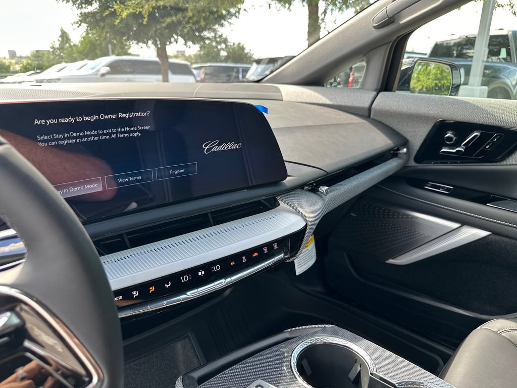 New 2027 Cadillac Optiq Luxury RWD image 29