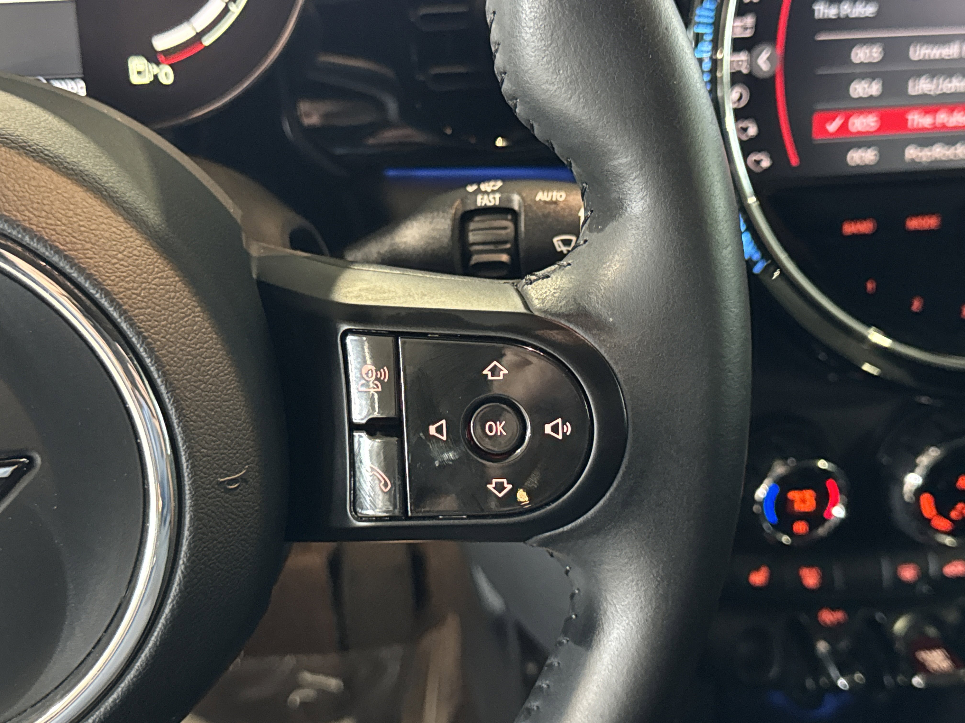 Used 2023 MINI Cooper Convertible FWD image 22