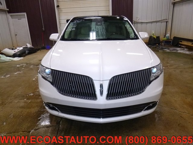 Used 2014 Lincoln MKT AWD w/ Equipment Group 201A image 7